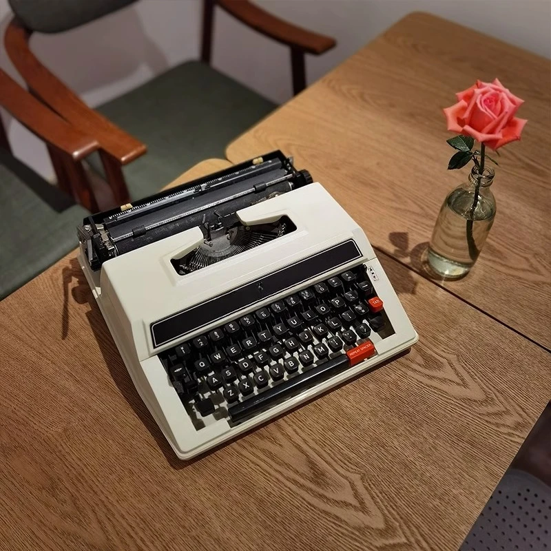 タイプライター ホワイト 英語 メカニカル 1980年代 通 - Power Tools English のレビューと価格