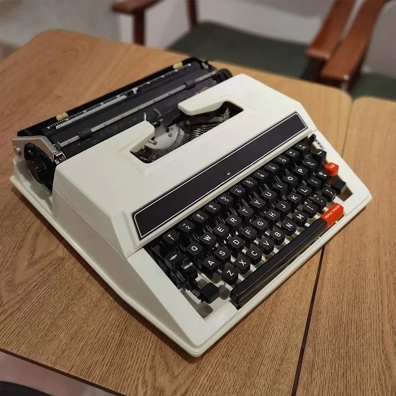 タイプライター ホワイト 英語 メカニカル 1980年代 通 - Power Tools English のレビューと価格
